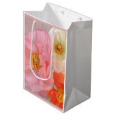 Romantisch Mittlere Geschenktüte (Vorderseite Schrägansicht)