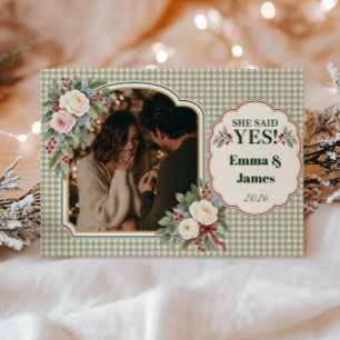 Romantisch Sie hat Ja gesagt Weihnachts-Verlobungs Feiertagskarte