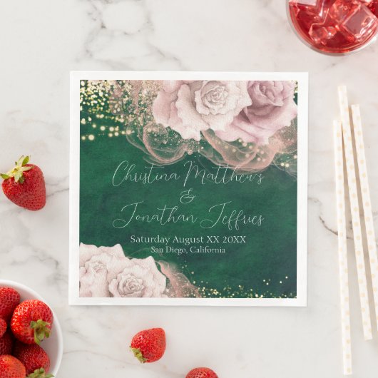 Romantische Aquarellfarben-Rose auf Smaragdgrüner Serviette (Beispiel)