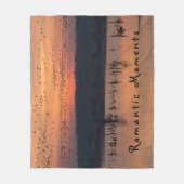 Romantische Augenblicke Vögel bei Sonnenaufgang Fo Fleecedecke (Vorderseite)