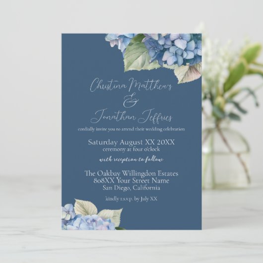 Romantische Blue Hydrangea-Blume zur Marine Einladung (Stehend Vorderseite)