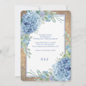 Romantische Blue Hydrangea Monogram Hochzeit Einladung (Rückseite)