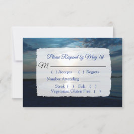 Romantische Blue Ocean Sunset Wedding RSVP Karte