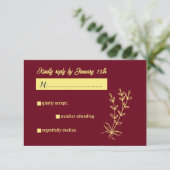 Romantische Blume goldfarben burgundische Hochzeit RSVP Karte (Stehend Vorderseite)