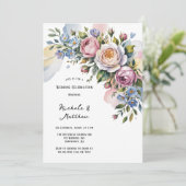 Romantische BlumenBouquet Hochzeitsfeier Einladung (Stehend Vorderseite)