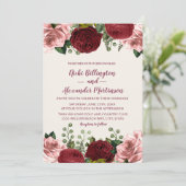 Romantische Burgund Blush Pink Bloral Wedding Einladung (Stehend Vorderseite)