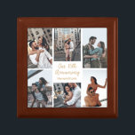 Romantische Custom Couple Foto Collage Jubiläum Erinnerungskiste<br><div class="desc">Chic personalisierbare Foto Collage Jubiläum Geschenkboxen für Ihre Ehefrau oder Freundin bei Ihrer Feier der Liebe. Fügen Sie 6 Ihrer Lieblings-Beziehung,  Verlobung oder Hochzeit-Fotos hinzu und bestellen Sie als romantisches Geschenk für Ihren Partner. Ein wunderschönes personalisiertes Geschenk voller Erinnerungen.</div>