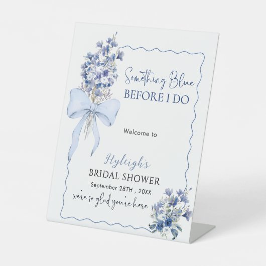 Romantische Dusty Blue vor dem Brautparty Sockelschild (Vorderseite)