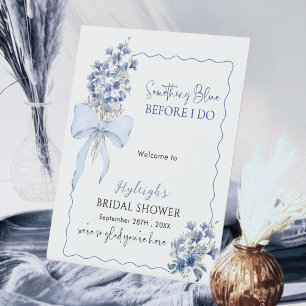 Romantische Dusty Blue vor dem Brautparty Sockelschild