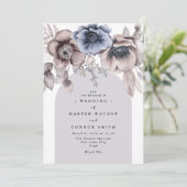 Romantische Elegante Light Airy Winter Floral Wedd Einladung (Stehend Vorderseite)