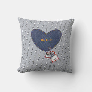 Romantische elektrische Herzschlange Ehefrau übere Kissen