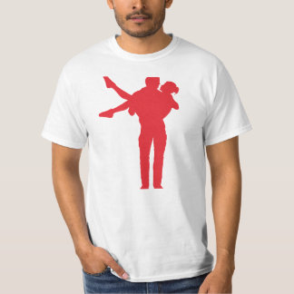 Romantische Embrace durch Liebe aufgehoben T-Shirt