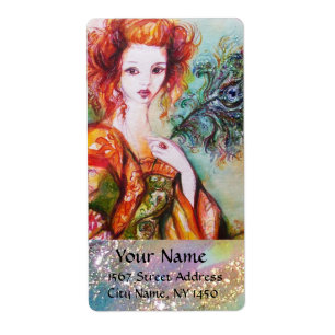 ROMANTISCHE FRAU MIT SPARKLING-PEACOCK-FEATHER