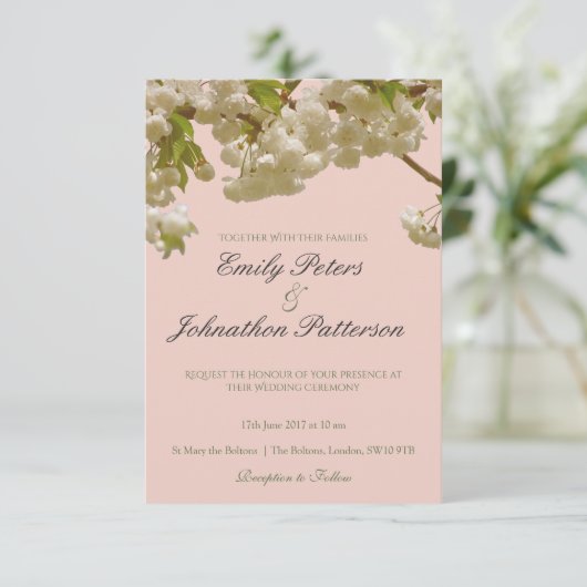 Romantische Frühjahrsgipfel Cherry Blossom Hochzei Einladung (Stehend Vorderseite)