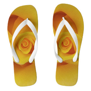 Romantische Gelbe Rosenblätter Badesandalen