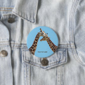 Romantische Giraffe Couple Personalisierter Name Button (Beispiel)
