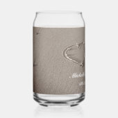 Romantische Herzen gezeichnet in Strand Sand kann  Dosenglas (Vorderseite)