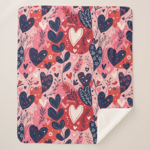 Romantische Herzen kuscheln sich an diesem Valenti Sherpadecke