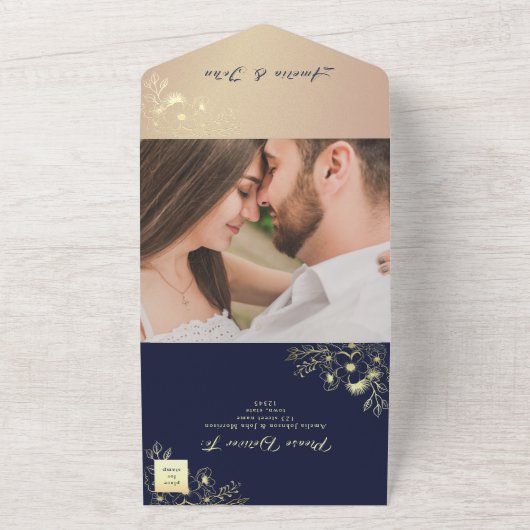 Romantische Hochzeit der Blumenflotte und der Gold All In One Einladung (Außenbereich)