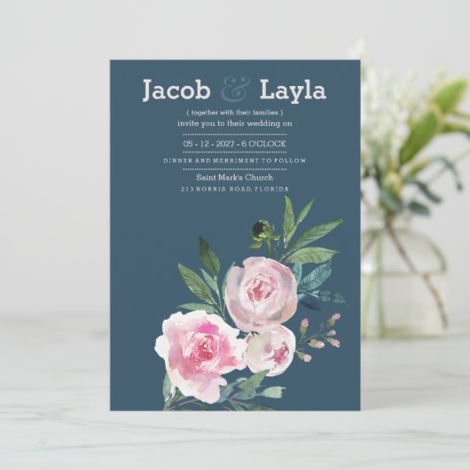 Romantische Hochzeit mit rosa Rosa-Torte Einladung (Stehend Vorderseite)