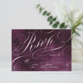 Romantische Hochzeit von Moody plum kalligraphisch RSVP Karte (Stehend Vorderseite)