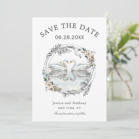 Romantische Hochzeitsschwäne Save the Date (Stehend Vorderseite)