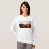 Romantische Landschaft, 1860 T-Shirt (Vorne ganz)