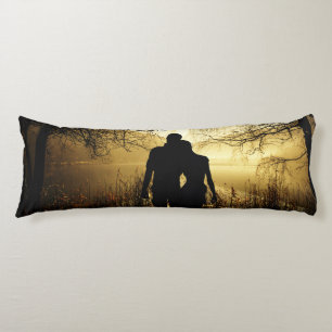 Romantische Liebhaber Silhouette bei Sonnenunterga Seitenschläferkissen