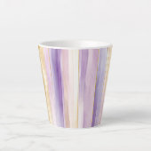 Romantische Lila Creme Iris Streifen Brautparty Milchtasse (Vorderseite)