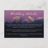 Romantische lila Sonnenuntergang Schneeberge Hochz Begleitkarte (Vorderseite)