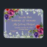 Romantische Lila Wasserfarbe Rett Datum Magnet<br><div class="desc">Dieser atemberaubende Aquarellmagnet Save the Date mit einem leichten Lavendelhintergrund mit üppiger lila, dunkler Rose und einer Touch roter Blume, umgeben von grünen und eukalyptus-Blätter. Goldprägung und Touchs der Kalligraphie sind eine perfekte Ergänzung zu den wunderschönen Blume. Eine schöne Design-Wahl, um den Ton für Ihre Hochzeitsfeier Set. Für jede Design-Frage...</div>