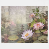 Romantische Lotus Reverie Pink Flora Elegante Fleecedecke (Vorderseite (Horizontal))