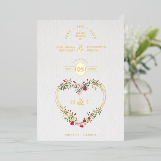 Romantische Luxus Floral Pink Red Shades Herz Folieneinladung (Stehend vorne)