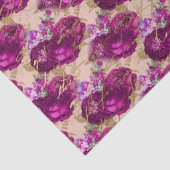 Romantische Magenta-Rose mit Goldschrift auf Peach Seidenpapier (Detail)