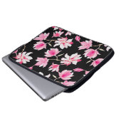 Romantische Magnolien: Schwarzes Wasser Laptopschutzhülle (Vorne Knopf)