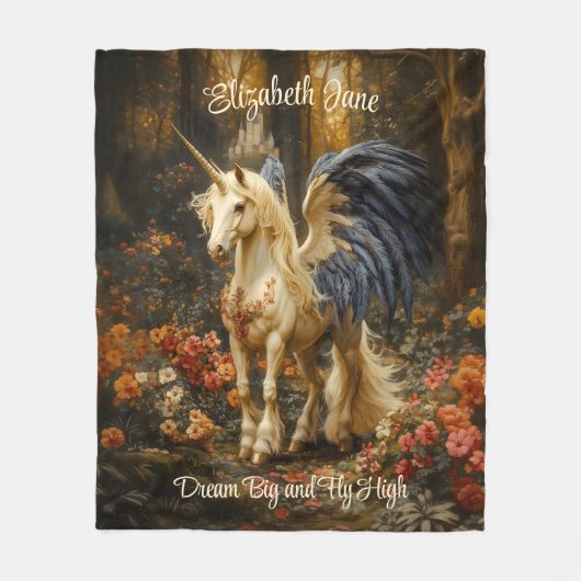 Romantische Märchenwaldlandschaft mit Flügeln Fleecedecke (Vorderseite)