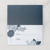 Romantische Navy und staubige blaue Blumen Platzkarte (Außenseite Aufgefaltet)