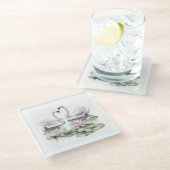 Romantische Pink Lotus Floral Swans Hochzeit Glasuntersetzer (Schrägansicht)