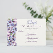 Romantische Poetic Lilac Hochzeit der Flora RSVP Karte (Stehend Vorderseite)