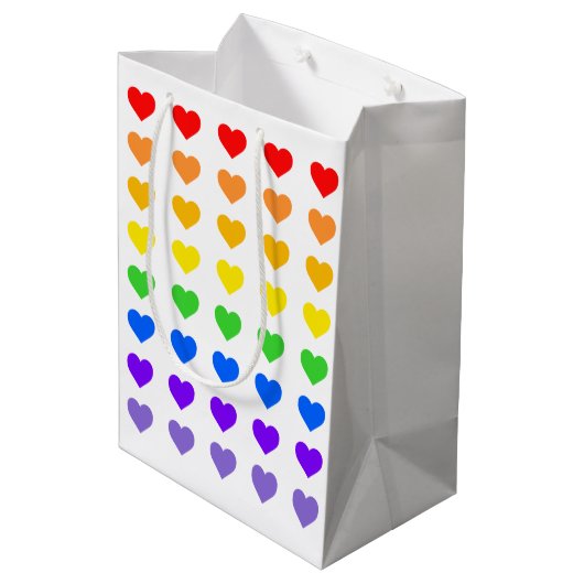 Romantische Rainbow Hearts Mittlere Geschenktüte (Rückseite Schrägansicht)