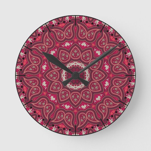 Romantische Reds Kaleidoscope Paisley Boho Runde Wanduhr (Vorderseite)