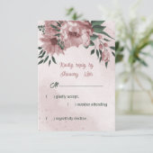 Romantische rosa Blume und grüne Blätter Hochzeit RSVP Karte (Stehend Vorderseite)