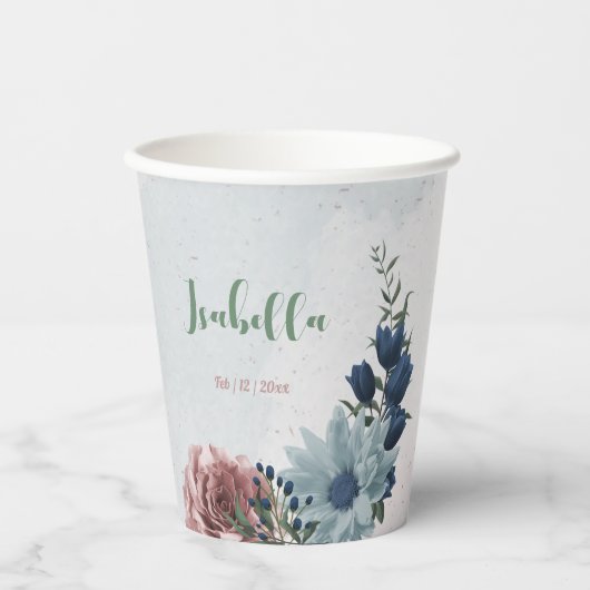 Romantische rosa Blumen, Grünpflanzen Pappbecher (Vorderseite)