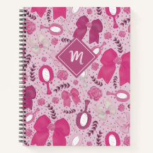 Romantische rosa Bögen und Rose