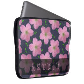 Romantische rosa Pelargonie-Blumen auf irgendeiner Laptopschutzhülle (Vorne Rechts)