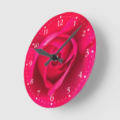 Romantische Rosa Rose v2 Runde Wanduhr (Winkel)