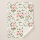 Romantische rosa Rosen Überall Muster mit Namen Sherpadecke (Vorderseite)