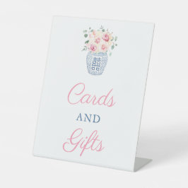 Romantische rosa Rosenkarten und Geschenke Brautpa Sockelschild