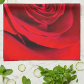 Romantische Rote Rose in voller Blüte Geschirrtuch (Gefaltet)
