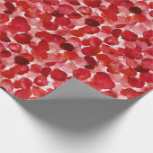 Romantische Rote Rose Petals florales Brautparty Geschenkpapier (Ecke)